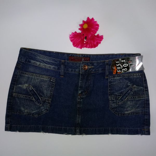 Saia Jeans triunffo