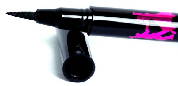 Delineador em Caneta Tango