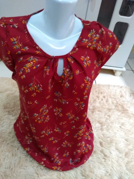 BLUSA COM MANGA