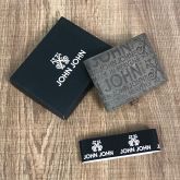 Carteira JJ - Cinza      Marca: Tommy Hilfiger     REF. CJ4