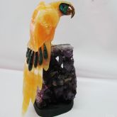Águia em Pedra com base