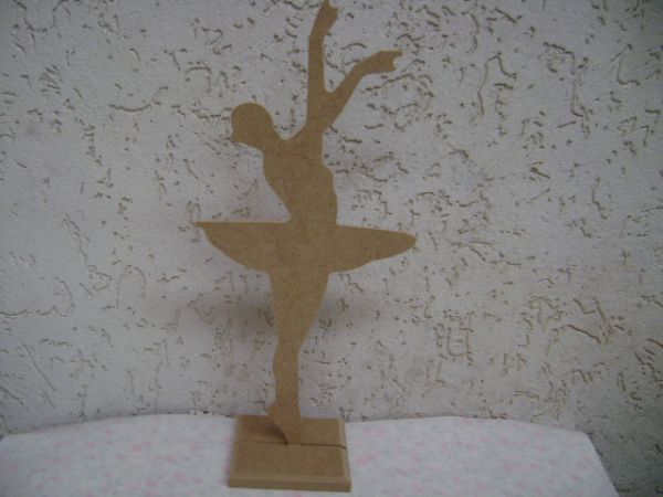 BAILARINA REF 06