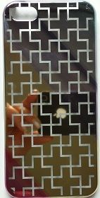 CASE LINHAS EM CRUZ 3D PARA IPHONE 5 E 5S