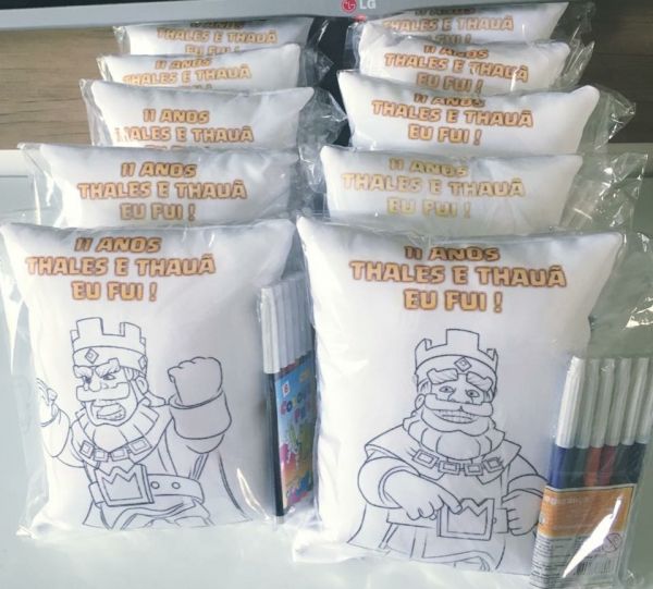 Almofada de colorir  (  clash Royale )