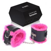 Algema em Couro com Acabamento em Pelúcia Rosa