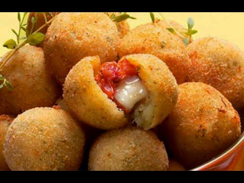 Bolinhas de calabresa com queijo