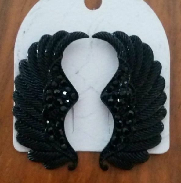 Brinco Black Wings