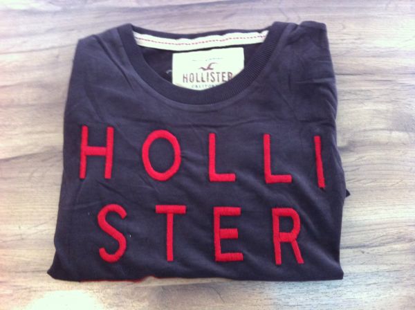 Camiseta HOLLISTER