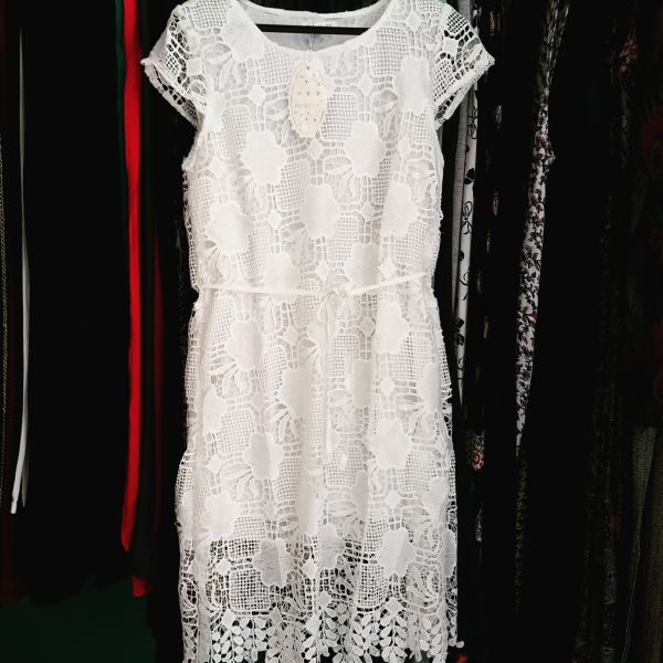 Vestido em algodão rendado