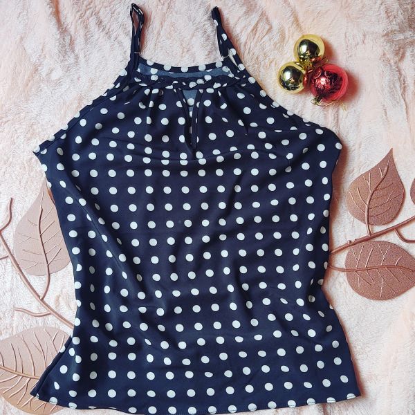 Blusa gola trançada