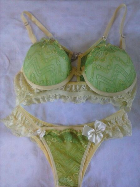 conjunto rendado verde selva