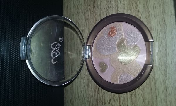 blush em tons Dourados Alta Pigmentaçáo    pronta entrega