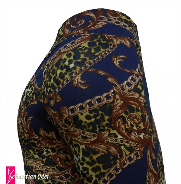 Calça feminina flare ou reto GG(46),cintura alta, tecido suplex 320 estampa azul com corrente