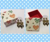 ( VENDIDO )Caixinha linda com brinco