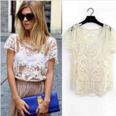 Blusa em renda manga curta