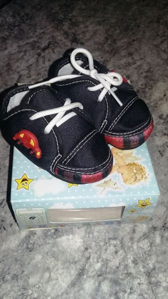 Sapatinho Preto carrinho