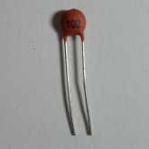 capacitor cerâmico 1nF x 50V (102)
