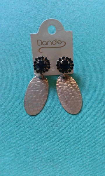 brinco chapinha dourada