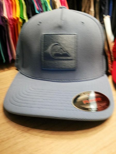 Bones quiksilver