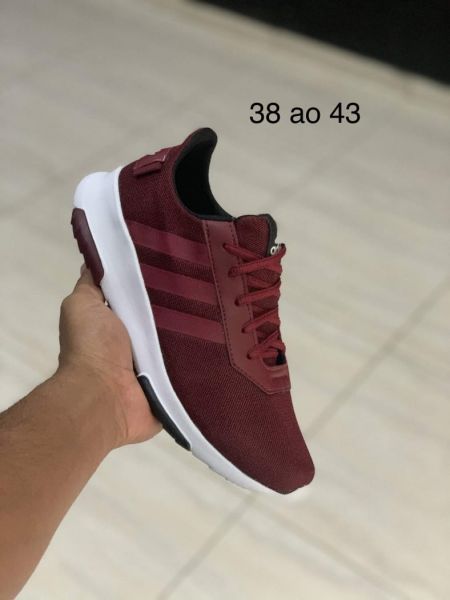 Tênis Adidas