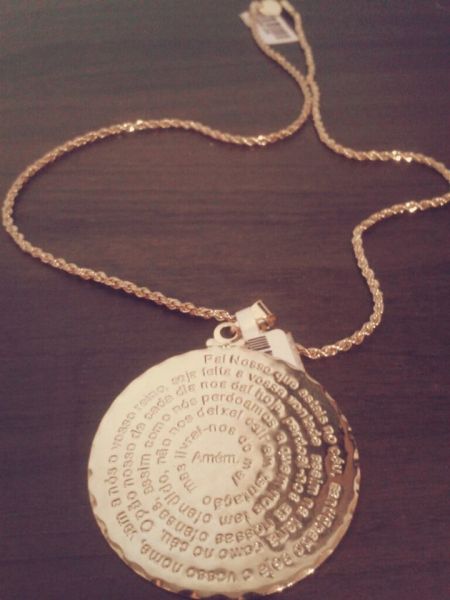 Gargantilha e pingente Pai Nosso