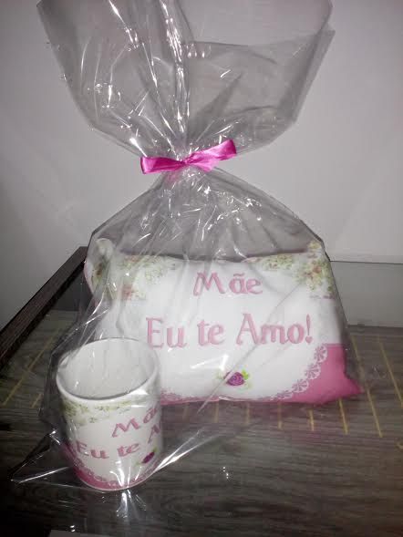 Kit personalizado caneca + almofada 20x30