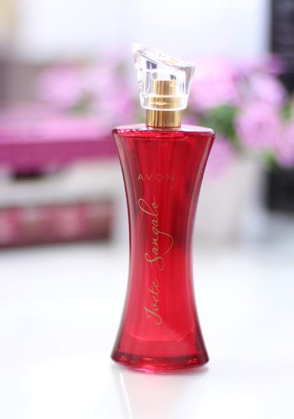 Colônia Ivete Sangalo Avon