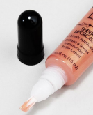 Glossy Lips Vanilla Cupcake