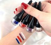Delineador em gel colorido Fenzza