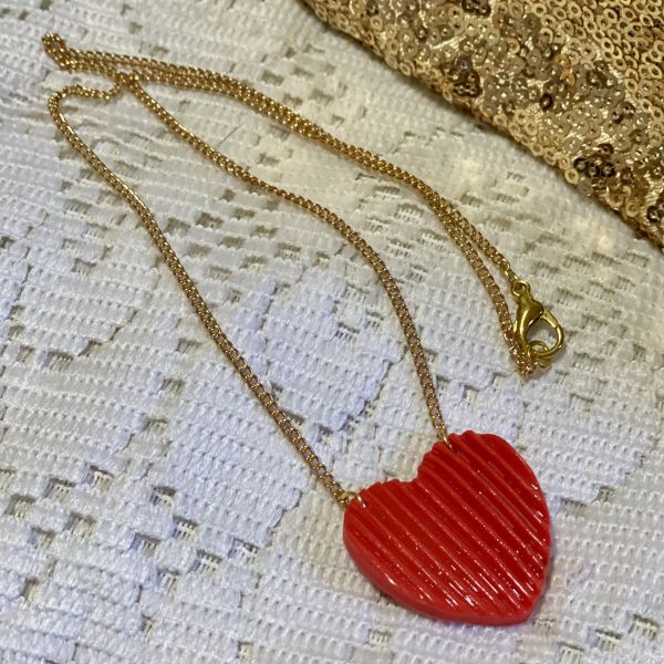 Colar Coração Listrado