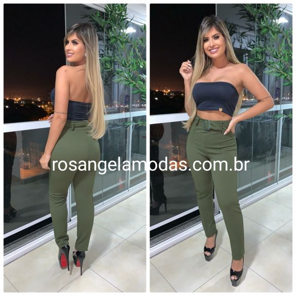 Calça com cinto