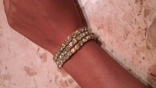 Pulseiras em Pedraria Furta Cor Verde