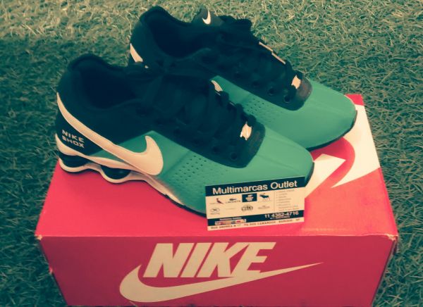 Tênis Nike Shox