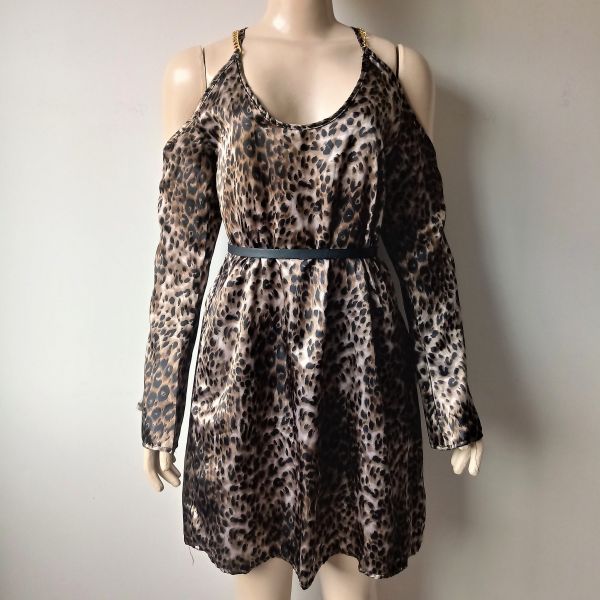 VESTIDO MANGA LONGA COM TULE
