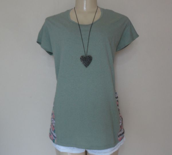 BLUSA COSTA FLORAL COM RENDA