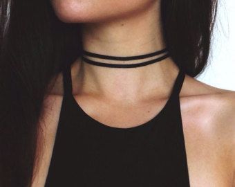 Choker Simples Duas Voltas na Camurça Preta