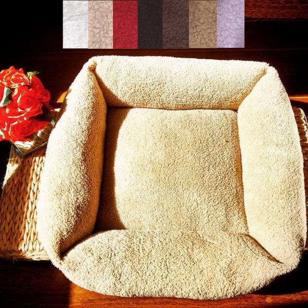 Cama de Pelucia Quadrada