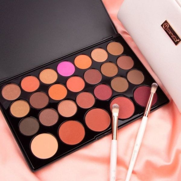Blushed Neutrals Paleta de Sombras e Blushes - BH COSMETICS