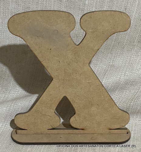 CÓD-AL23 LETRA X NA BASE 15 CM DE ALTURA