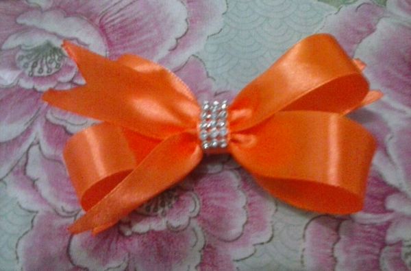 lacinho boutique com strass luxo