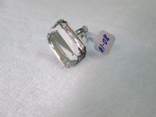 Anel com Pedra Retangular 18x25mm