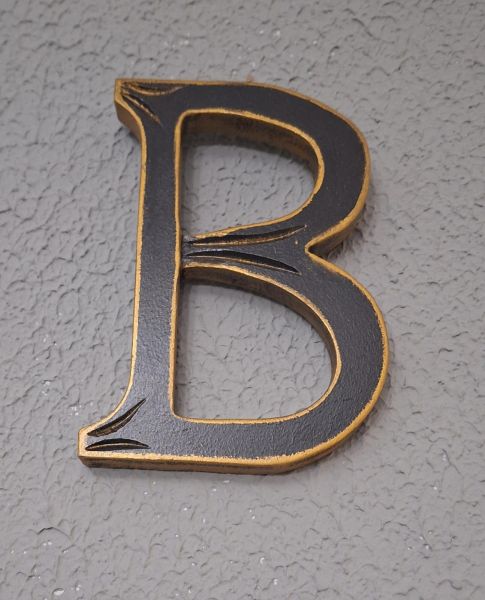Letras B e J para colunas