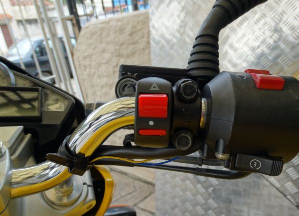 BOTÃO DE ALERTA PARA MOTOCICLETA