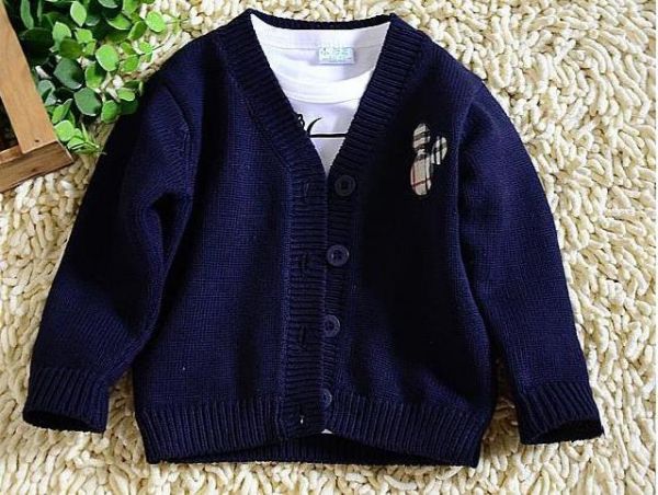 Sweter Mikey Com botão