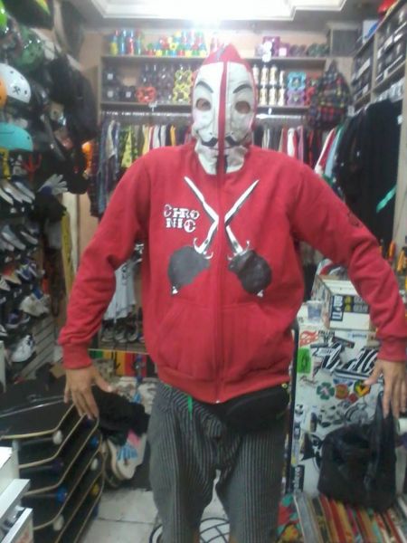 Moletons Chronic com toca mascarada