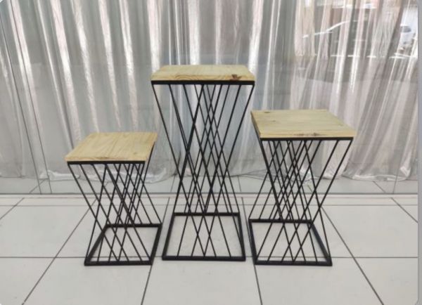 Trio de mesa de ferro treliça preta