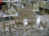 castelo e letras frozen