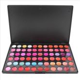 paleta de batons com 66 cores