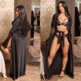 ROBE LONGO EM CETIM TOQUE DE SEDA E RENDA
