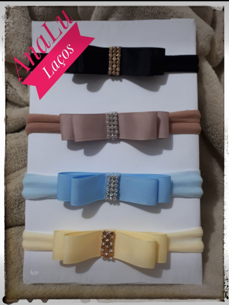 Tiaras em meia de seda